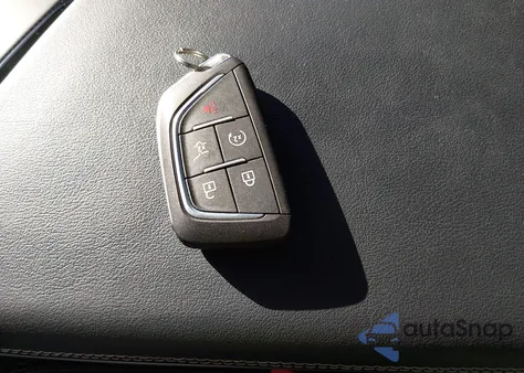 2024 Cadillac Lyriq Sport W/1Sj z USA, uszkodzony, nr VIN 1GYKPVRL7RZ121464